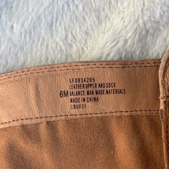 NWOT Sofft Womens Sharnell Heel Size 6M Cashmere Suede - Picture 8 of 11